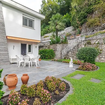 Con Piscina Privata A 100m Dal *