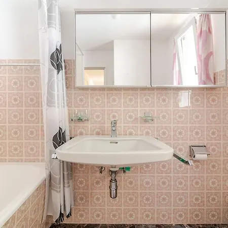 Con Piscina Privata A 100m Dal Caslano